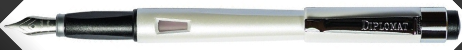 Diplomat Magnum Fountain Pen Pearl White